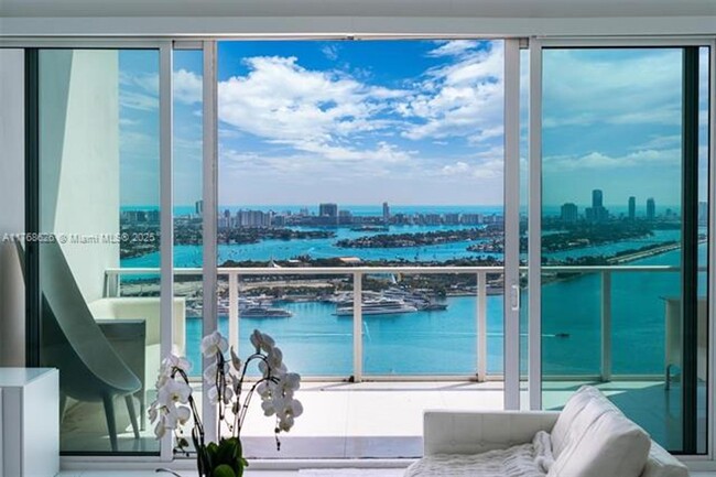 Building Photo - 1040 Biscayne Blvd