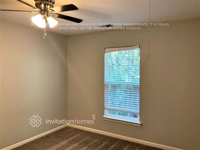 Building Photo - 196 Markham Dr