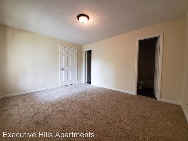 Building Photo - 1601 Sparkman Dr NW