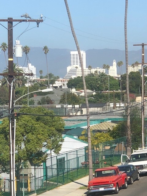 Building Photo - 2541 6th St