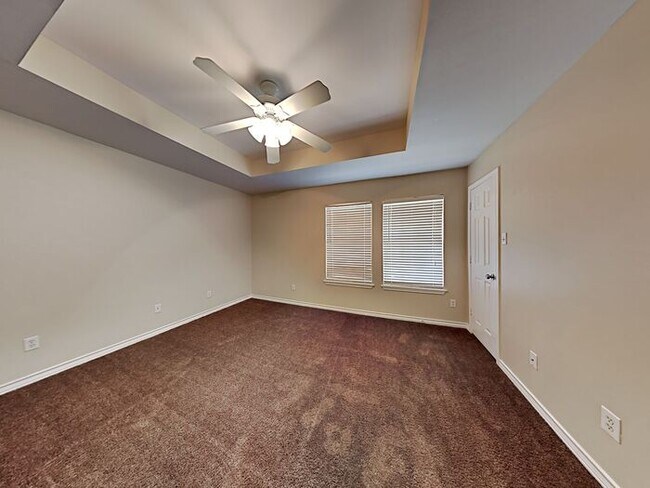 Building Photo - No App Fees.