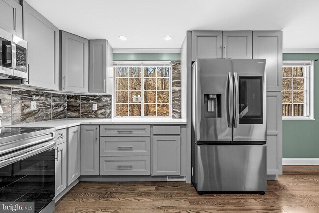 Building Photo - 104 Barksdale Pl