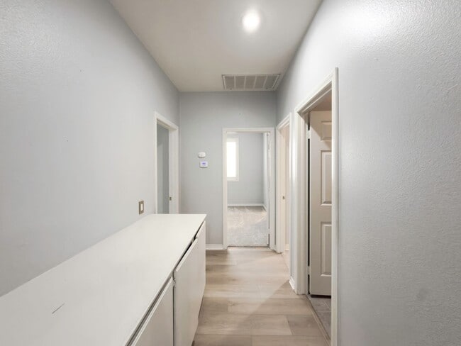 Building Photo - COMING SOON! Cute, Single Story Home For Rent In Temeku Hills!