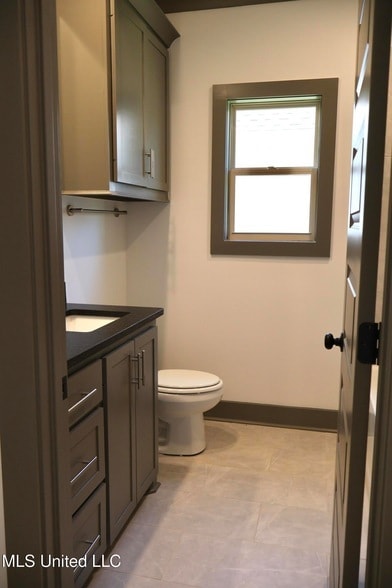 Building Photo - 317 Willow Wy