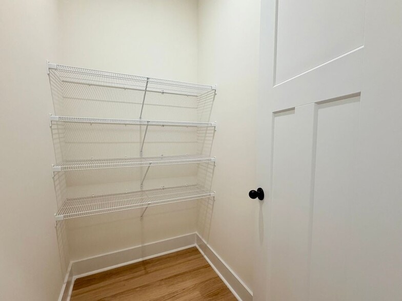 Building Photo - 609 Bristleleaf Path