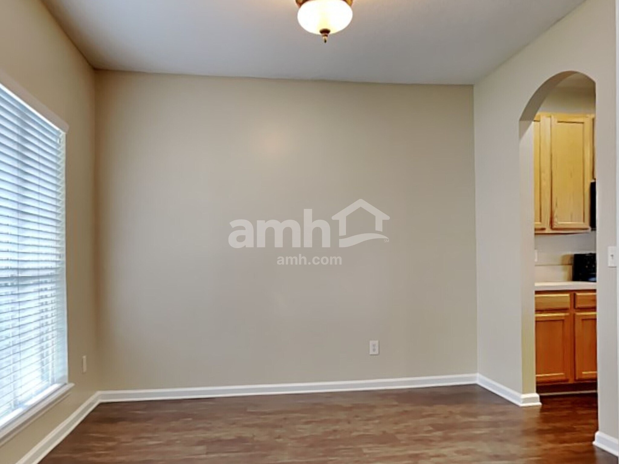 Building Photo - 9146 Prosperity Lake Dr