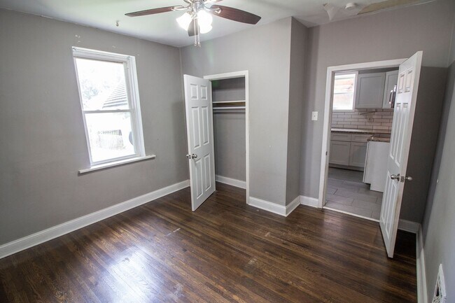 Building Photo - 3954 Potomac St