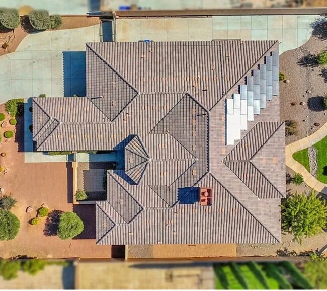 Building Photo - Luxury Home at Stonebrook Estates-Gated Co...