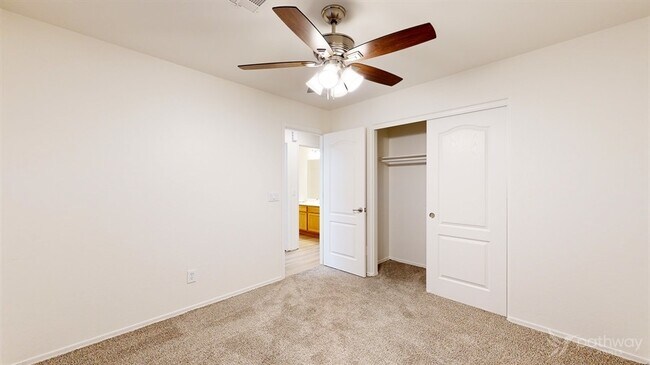 Building Photo - 44336 W McClelland Dr