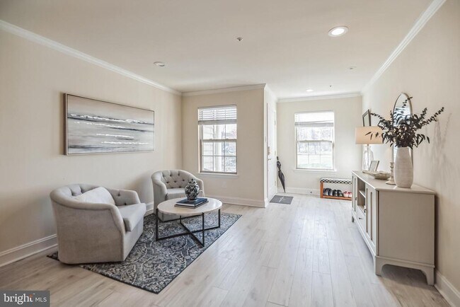 Building Photo - 1855 Creekview Ln