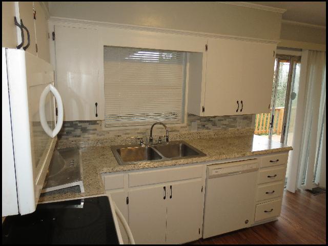 Building Photo - 52 Rosemont Dr