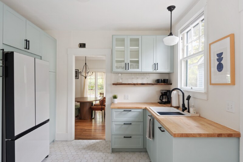 Building Photo - 4421 SE Division St