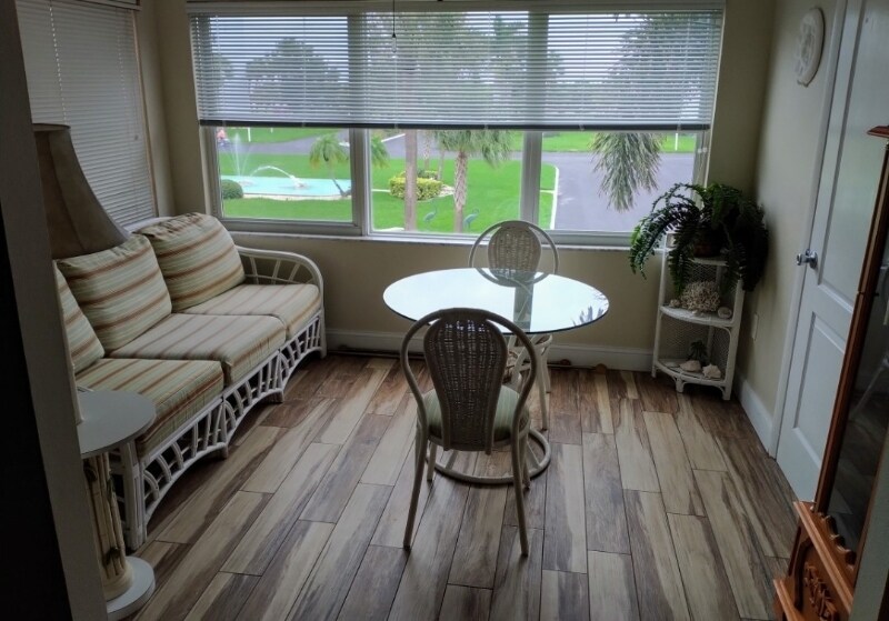 Building Photo - 8 Glencoe Pl