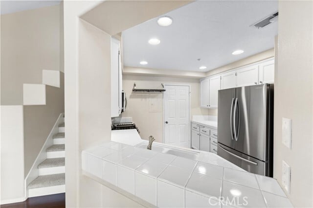Building Photo - 4 Pso Del Sol