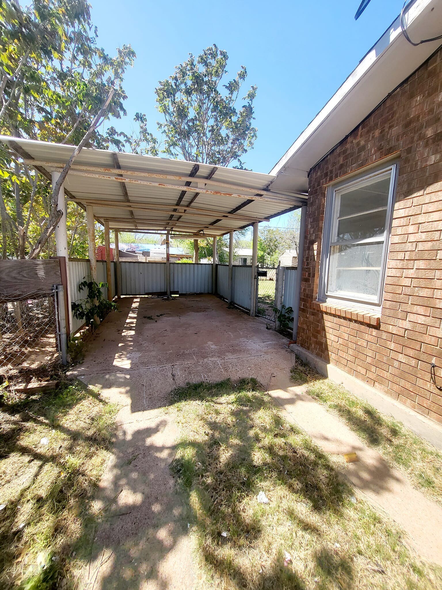 Building Photo - 3789 Sunset Ave