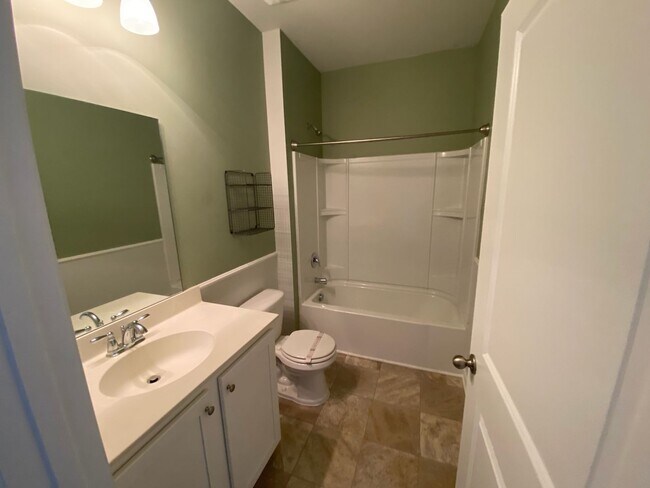 Building Photo - Beautiful 4 Bedroom in Cane Bay