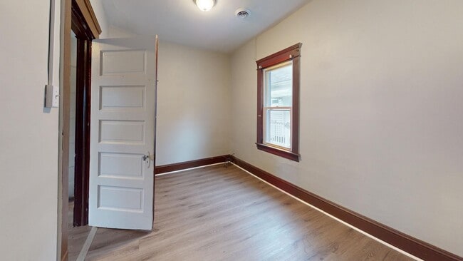 Building Photo - 3414 W 44th St