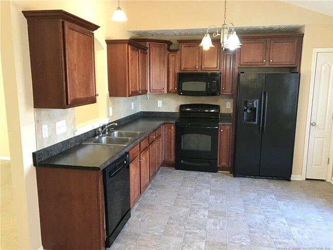 Building Photo - 162 Andes Dr