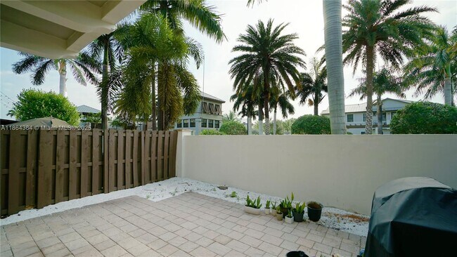 Building Photo - 5815 NW 104th Path
