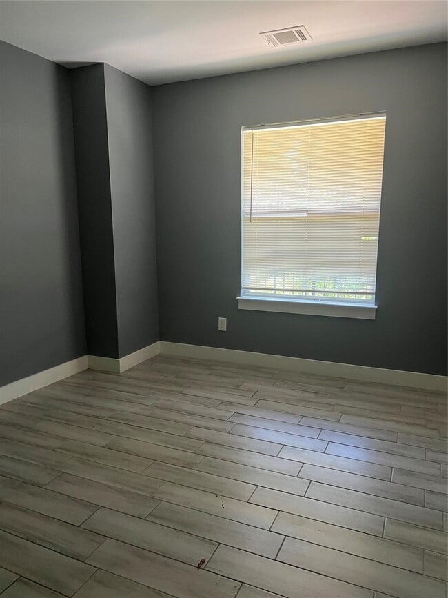 Building Photo - 3521 Toliver St