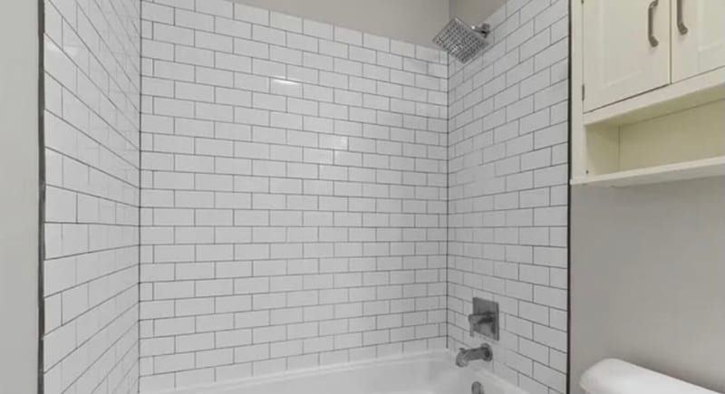 Building Photo - 516 Camellia Dr