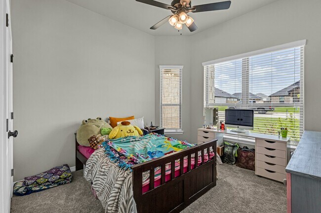 Building Photo - 6102 Messina Dr