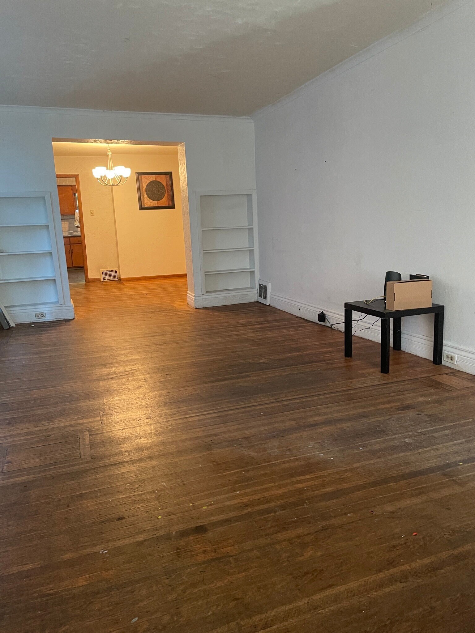 Building Photo - 384 Breckenridge St