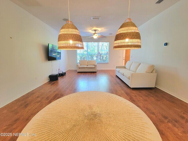Building Photo - 1036 Saltwater Cir
