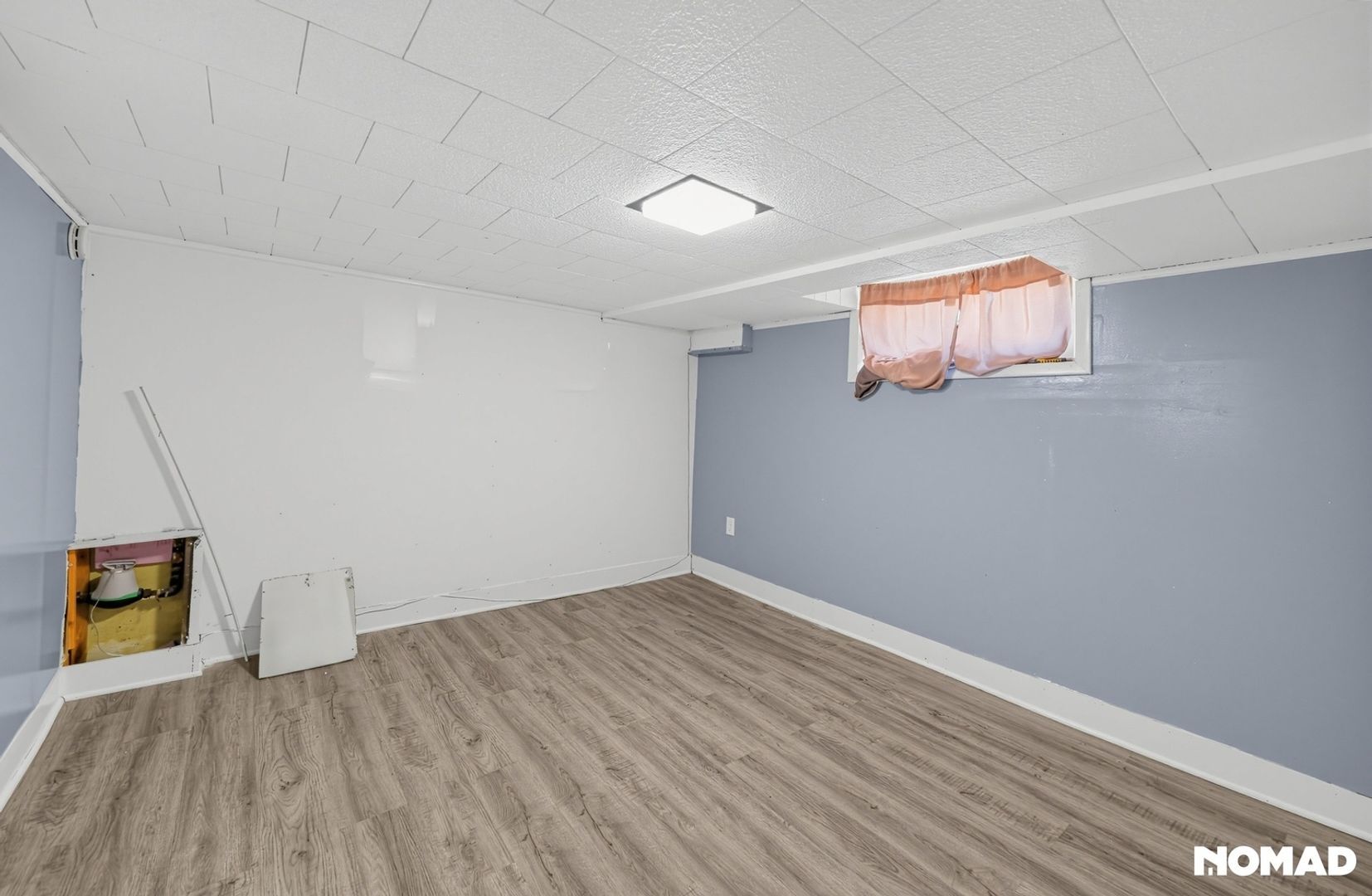 Building Photo - 14733 Ln Salle St
