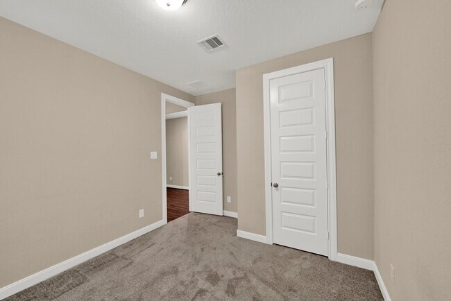 Building Photo - 2217 Gadwall Ct