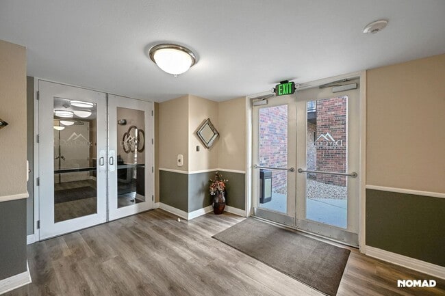 Building Photo - Charming 1.5BR Condo in Englewood