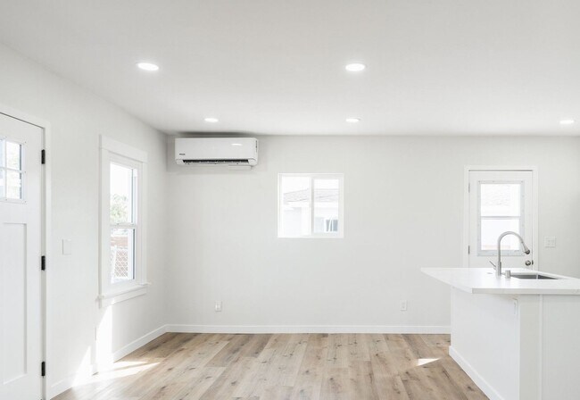 Building Photo - Welcome to your beautifully renovated single level home in the heart of Oceanside!