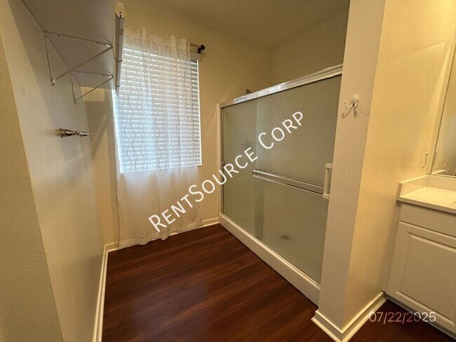 Building Photo - 45051 Marbella St