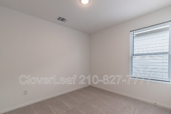 Building Photo - 8523 Loska Grn