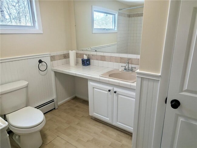 Building Photo - 42 Granby St