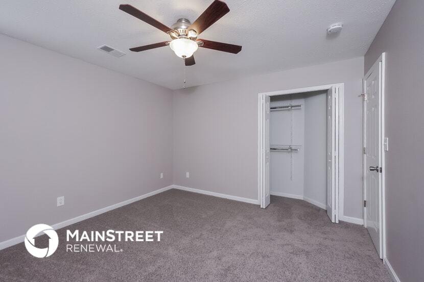 Building Photo - 10812 Pineview Ct