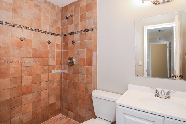 Building Photo - 3406 Ave Villandry