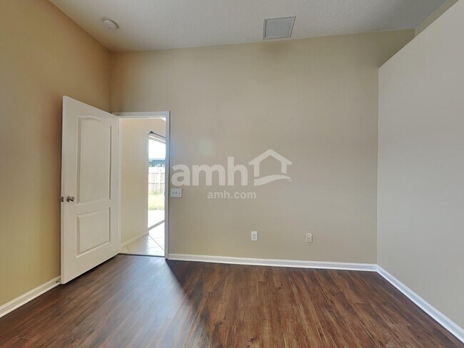 Building Photo - 13129 Early Run Ln
