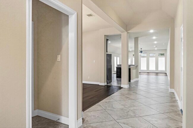 Building Photo - 17503 Woodfalls Ln