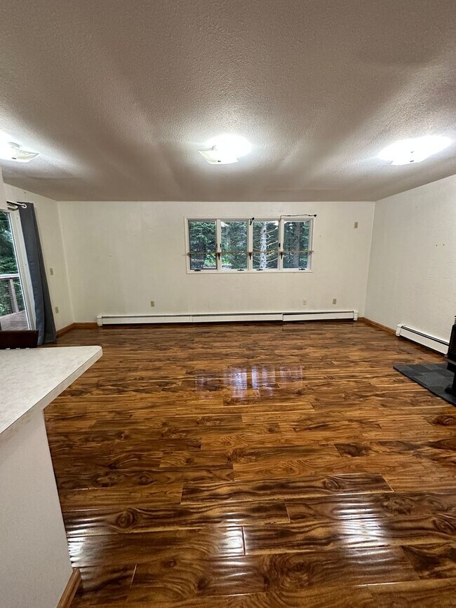 Building Photo - 2164 Island Cir