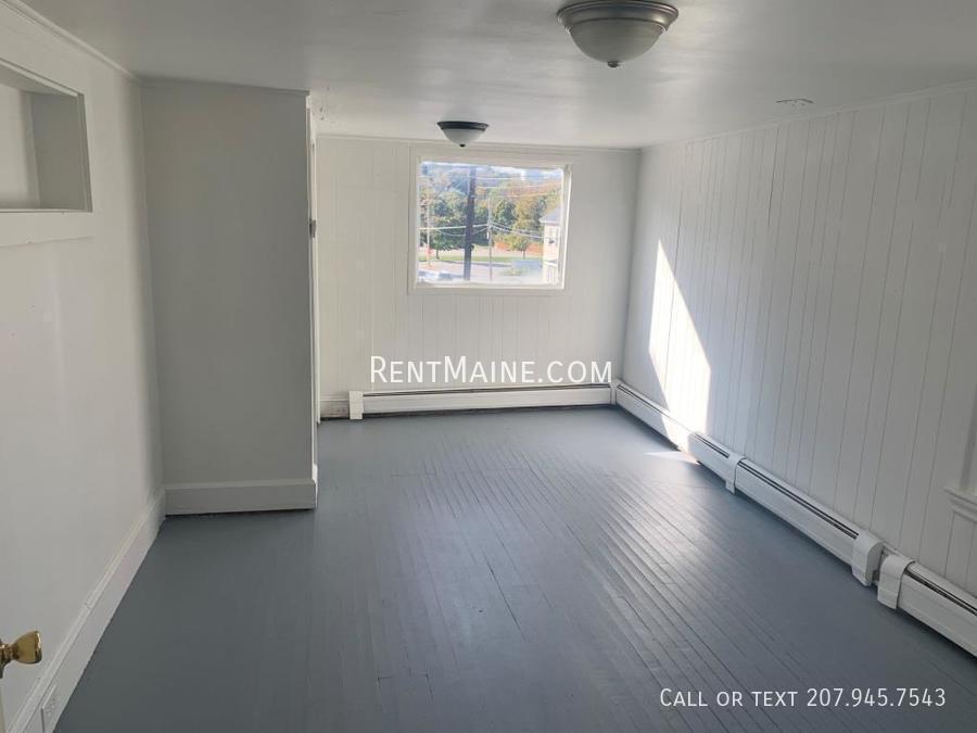 Building Photo - 97 Center St