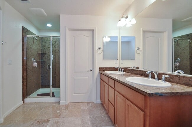 Building Photo - $3,950 / GORGEOUS 4 BEDROOM MODEL HOME IN EDEN SHORES AREA OF HAYWARD