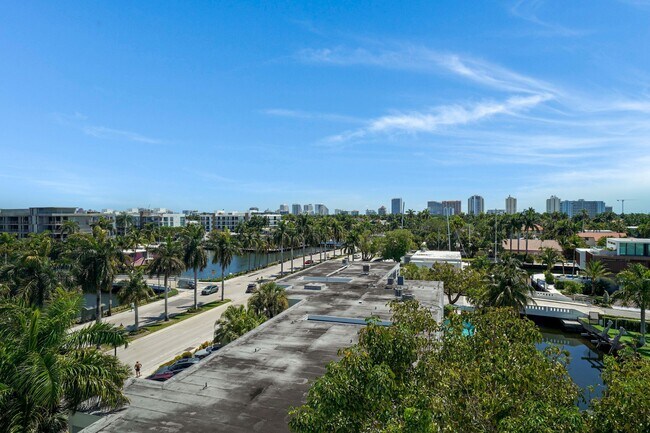 Building Photo - 1770 E Las Olas Blvd