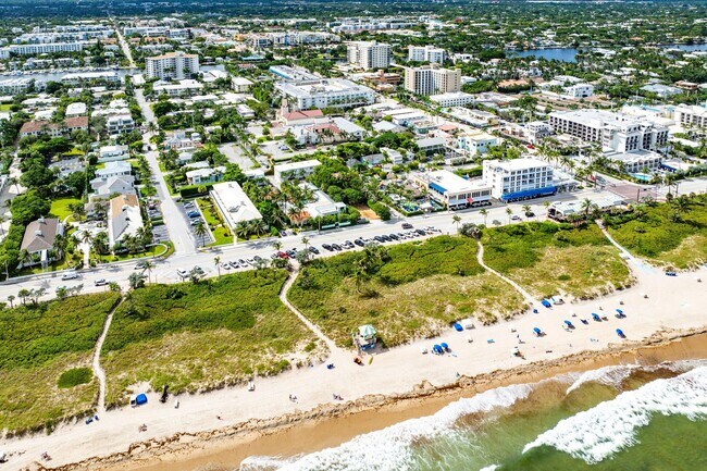 Building Photo - 72 S Ocean Blvd