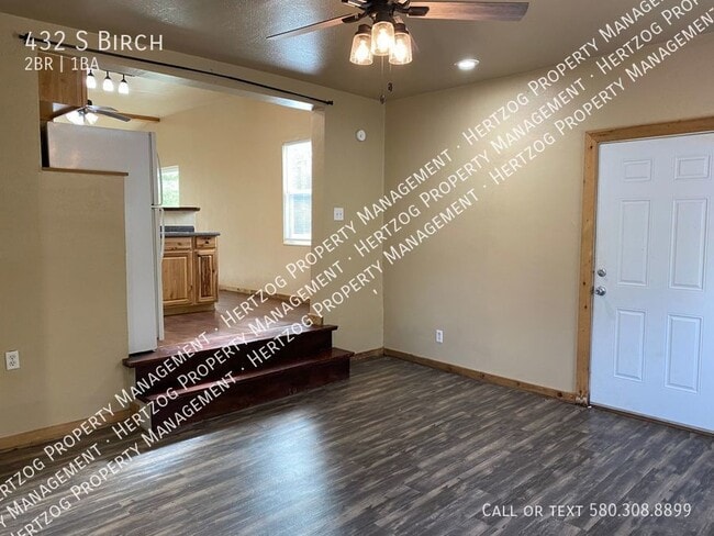 Building Photo - 432 S Birch-