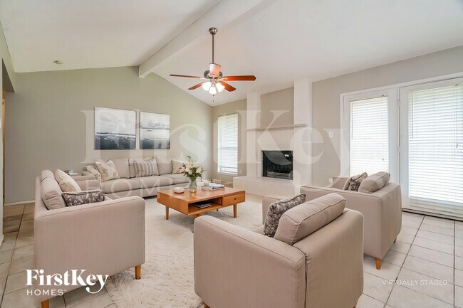 Building Photo - 5304 Tamarack Ct