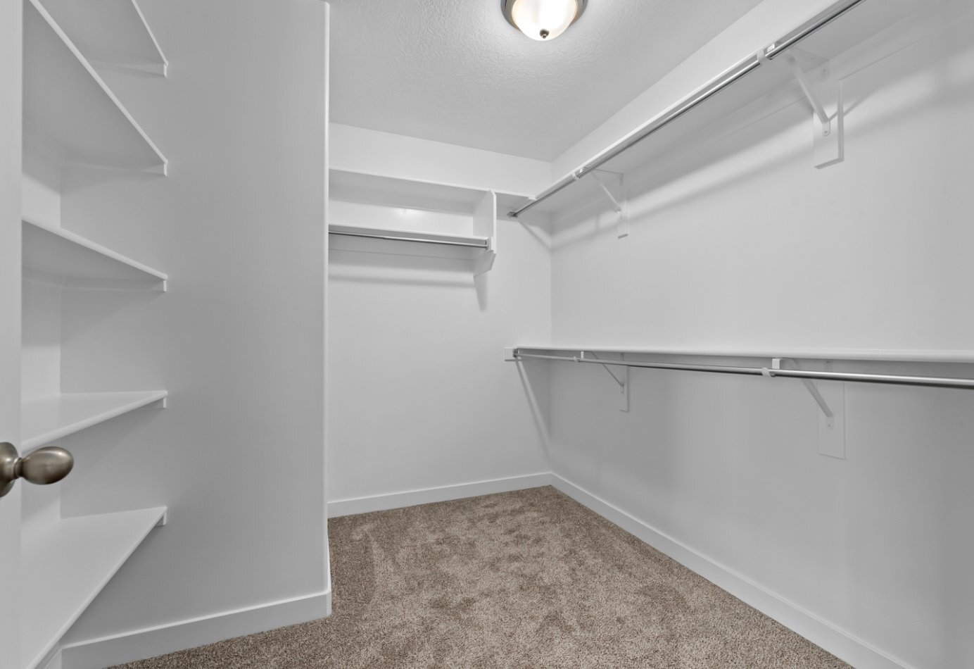 Building Photo - 4052 W Harper Ln