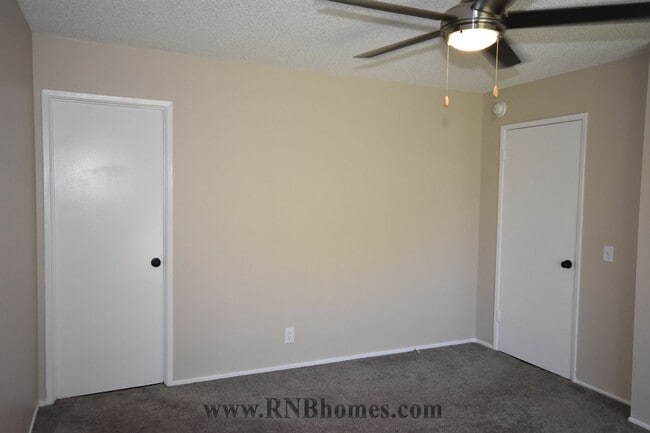 Building Photo - 5578 Coronado Way