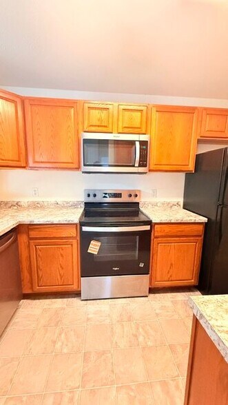 Building Photo - 3044 Westminster Dr