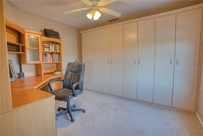 Building Photo - 2409 Greenwillow Dr